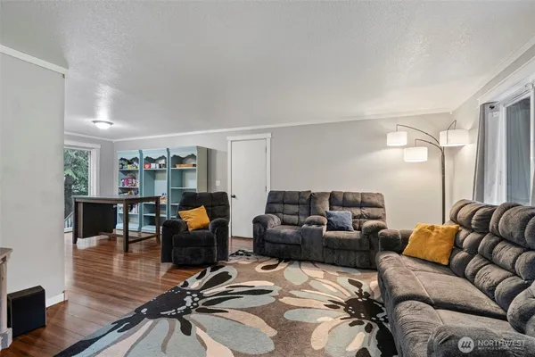 $590,000 | 266 Bear View Drive, Chehalis, WA 98532