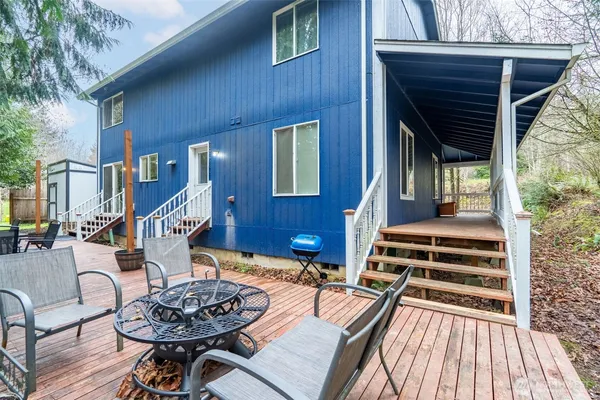 $590,000 | 266 Bear View Drive, Chehalis, WA 98532