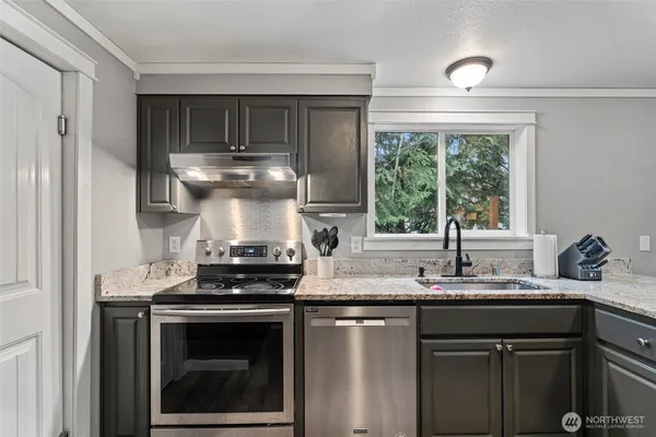 $590,000 | 266 Bear View Drive, Chehalis, WA 98532