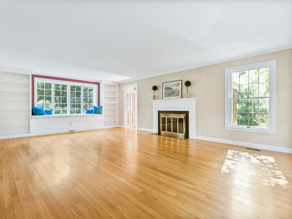 179 Winding River Road Wellesley, MA 02482 - Photo 2 of 19