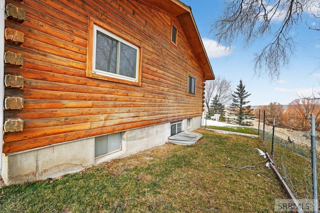 2458 Adrianne Way American Falls, ID 83211 - Photo 4 of 53