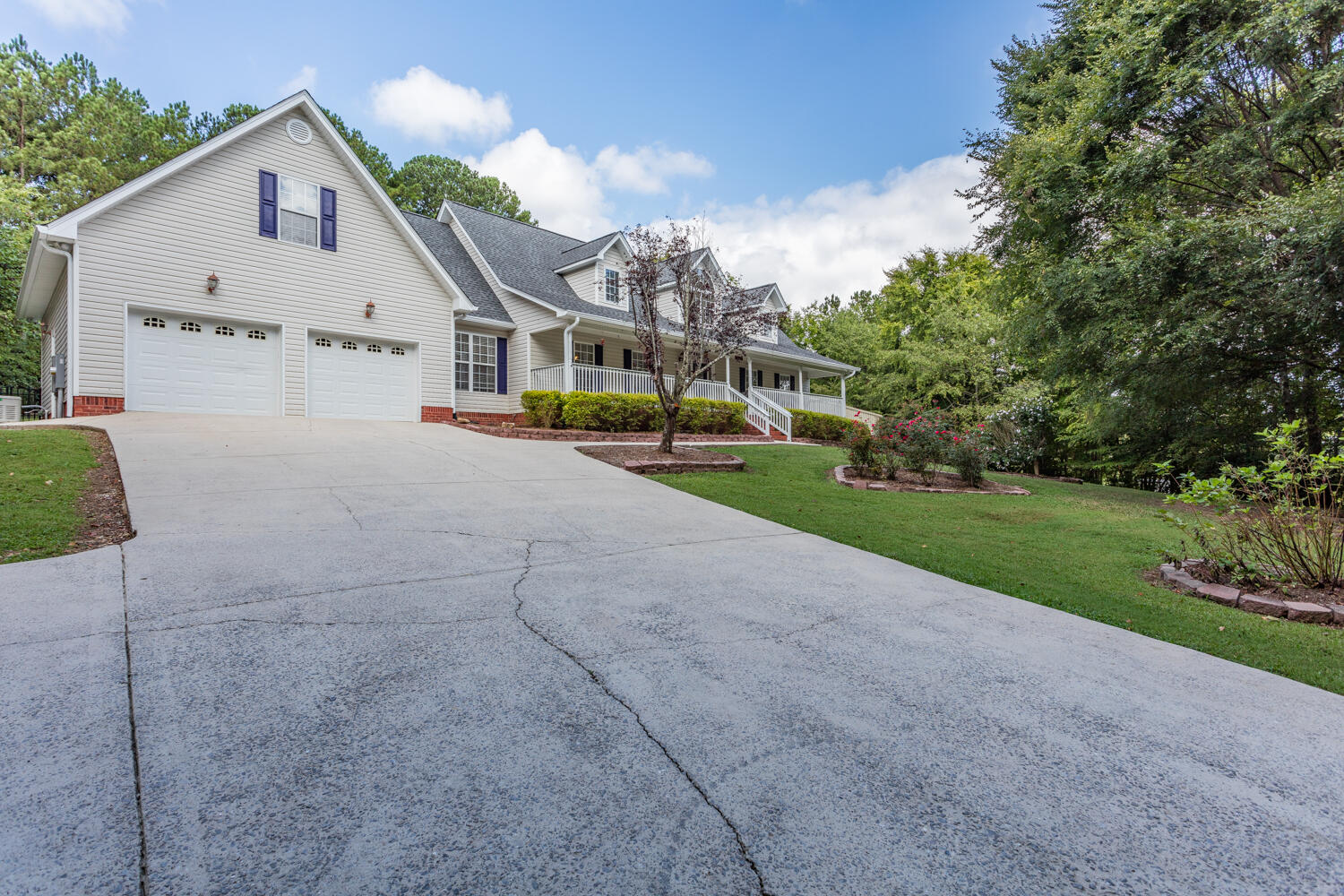 678 Hooper Road Ringgold, GA 30736 - Photo 13 of 104 678 Hooper Road HD-4