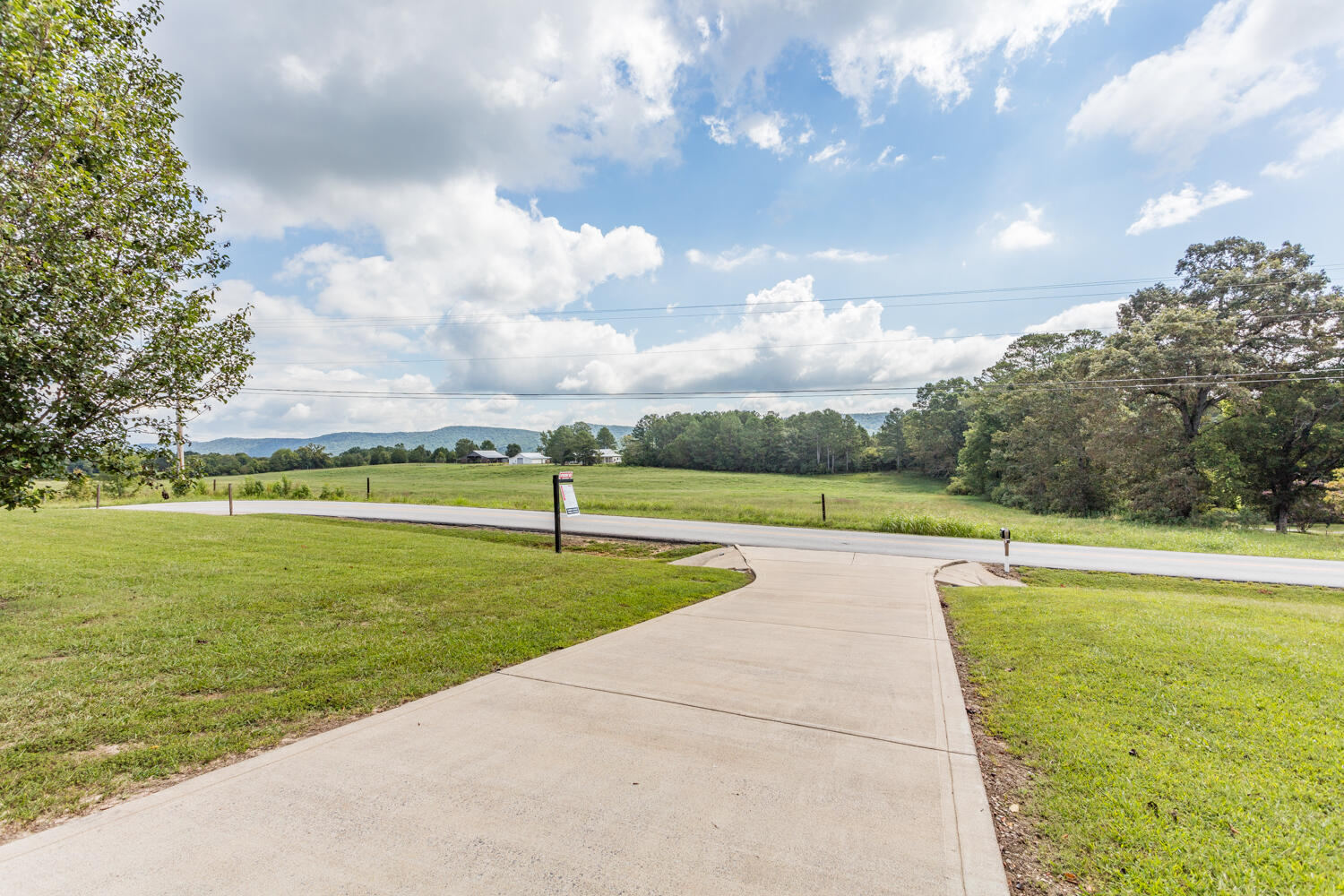 678 Hooper Road Ringgold, GA 30736 - Photo 7 of 104 678 Hooper Road HD-1