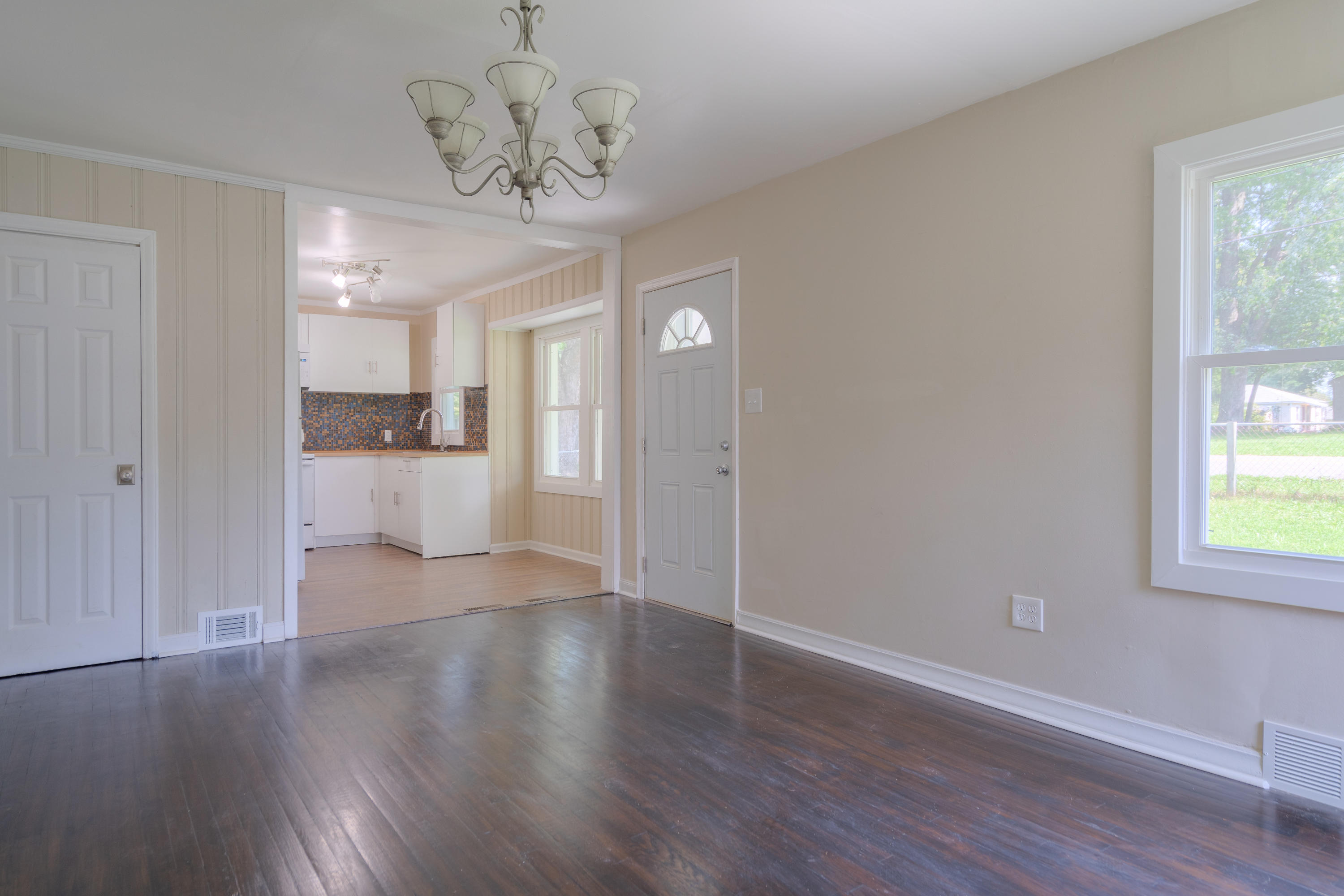 1121 Peppers Ferry Road Pulaski, VA 24301 - Photo 7 of 26 1121_PeppersFerryRd_HiRes-6