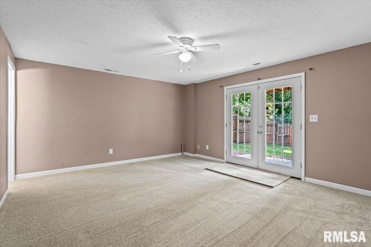 913 Diane Court Springfield, IL 62702 - Photo 21 of 31