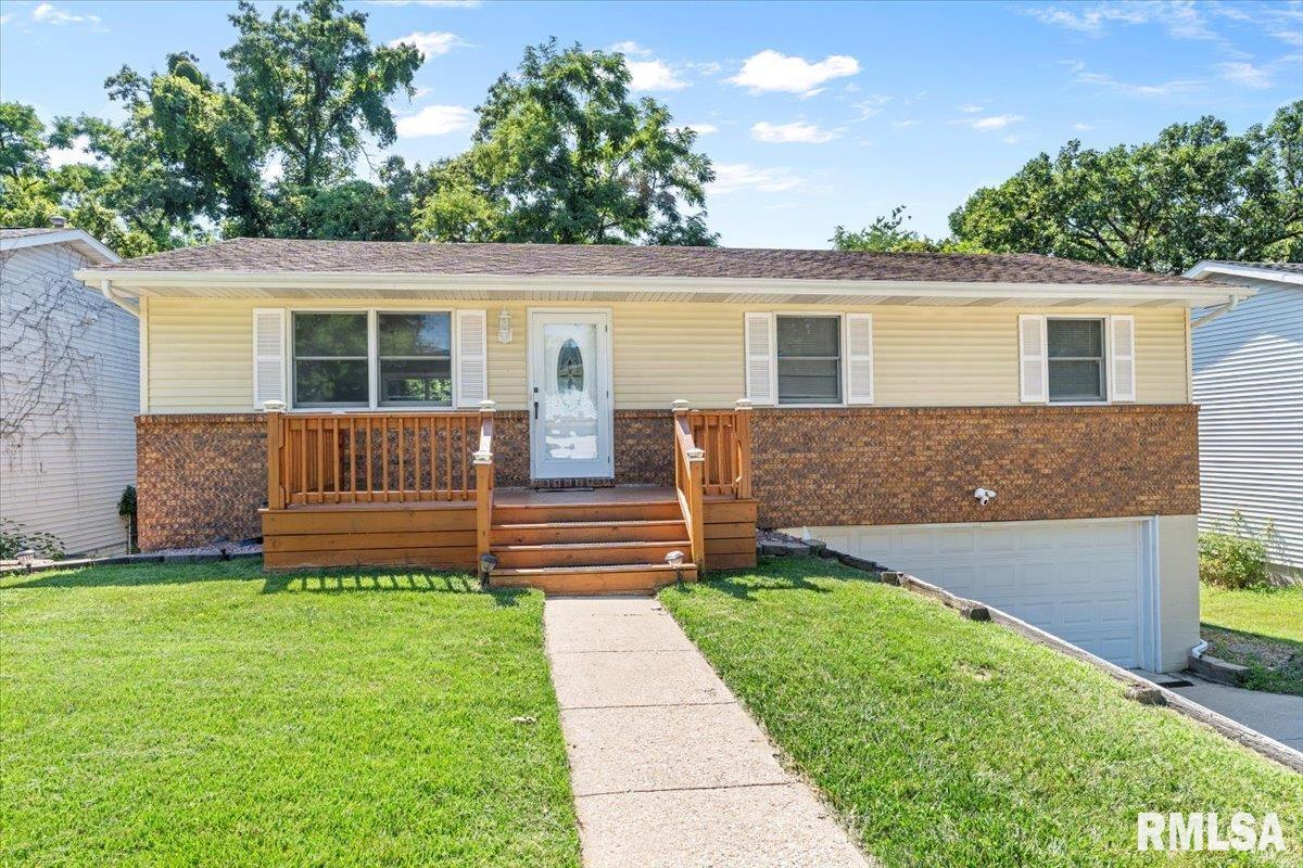 913 Diane Court Springfield, IL 62702 - Photo 3 of 31