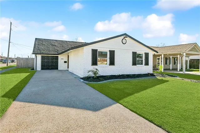 $289,900 | 4000 Cottonwood Drive, Marrero, LA 70072