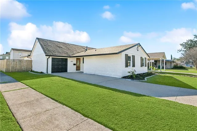 $289,900 | 4000 Cottonwood Drive, Marrero, LA 70072