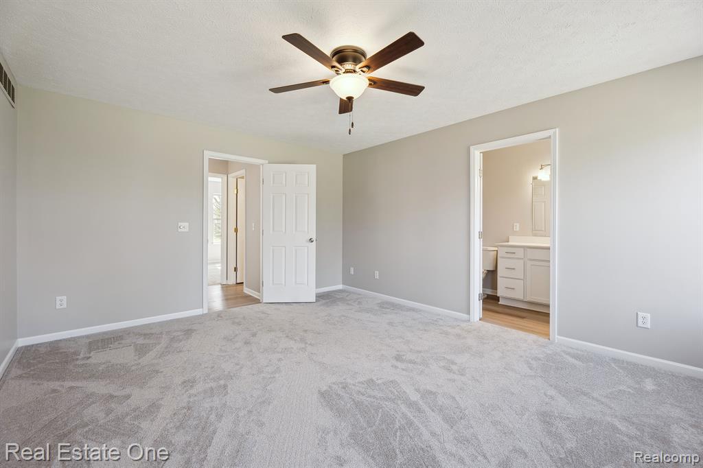 12465 Hyne Road Brighton, MI 48114 - Photo 21 of 45