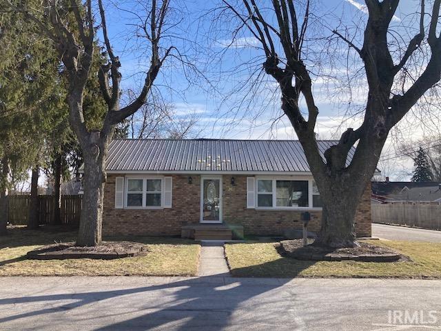 305 North Lincoln Avenue Fowler, IN 47944 - Photo 4 of 31