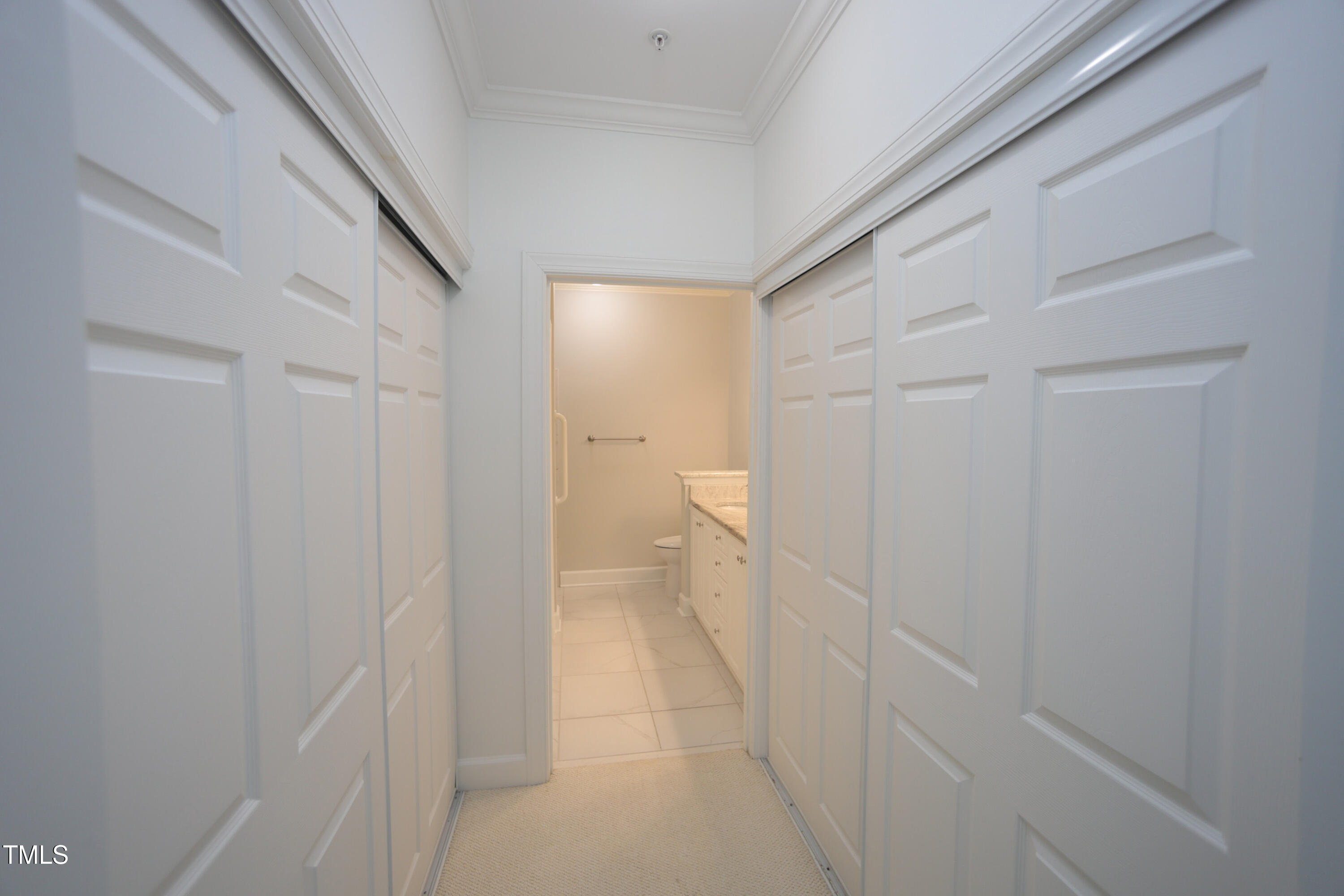 116 Northbrook Drive, Unit 105 Raleigh, NC 27609 - Photo 24 of 38 116 Northbrook Drive Unit 105Z8