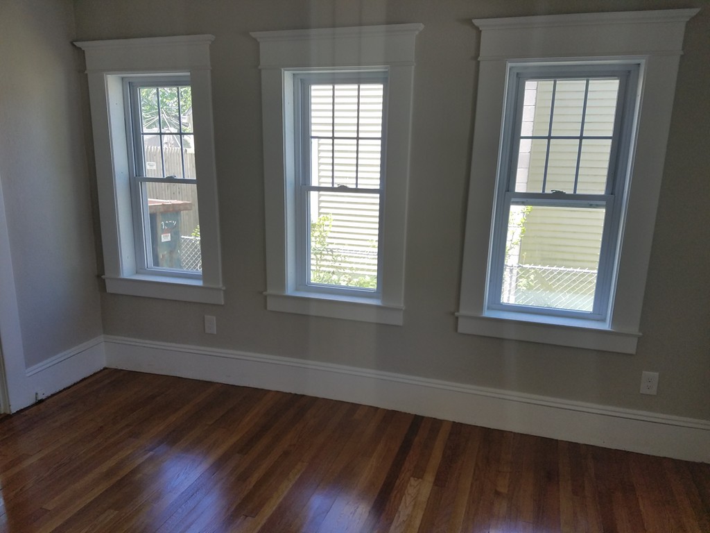 115 Stockman Street Springfield, MA 01104 - Photo 3 of 5