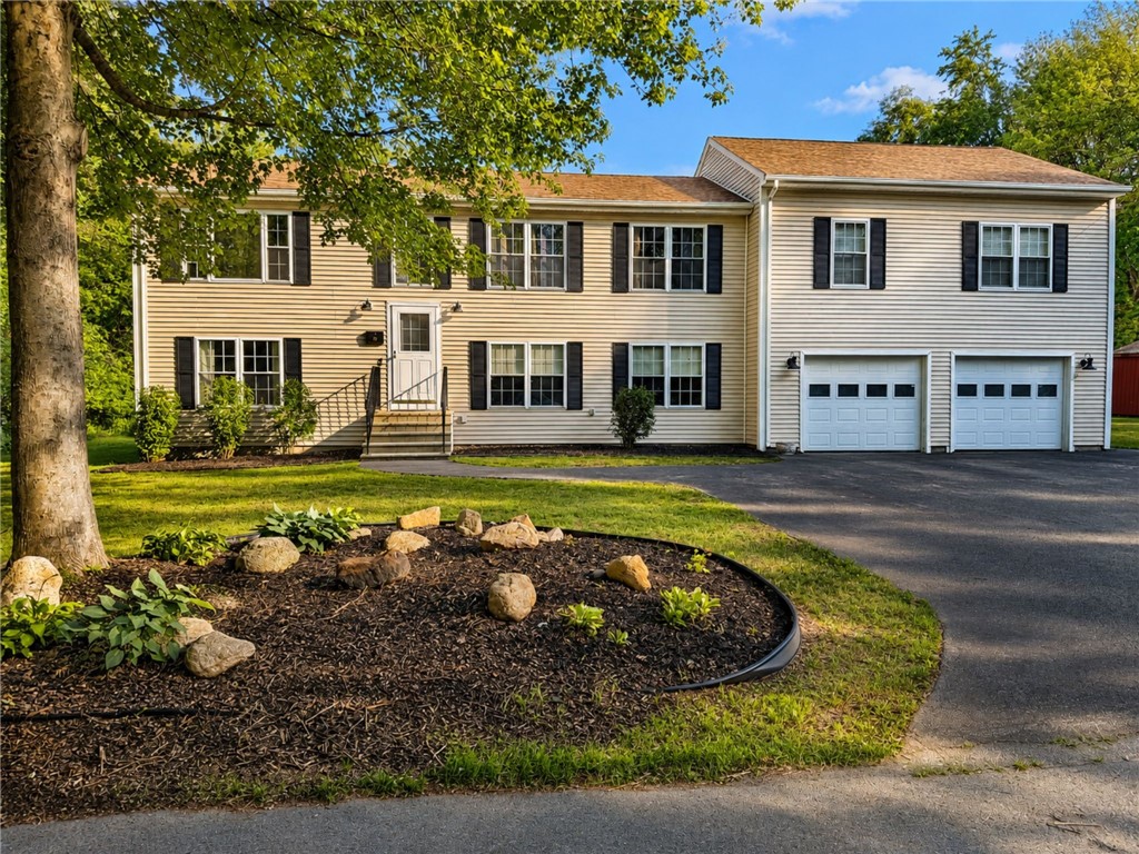 23 Cook Street Coventry, RI 02816 - Photo 2 of 39