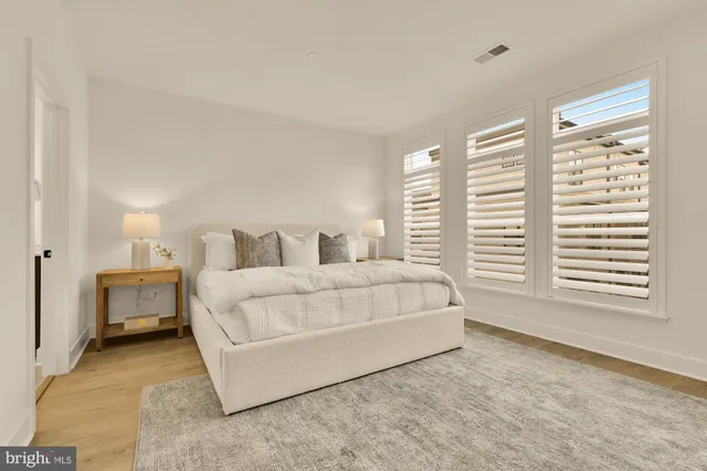 $2,195,000 | 5405 Goshawk Alley, Bethesda, MD 20816