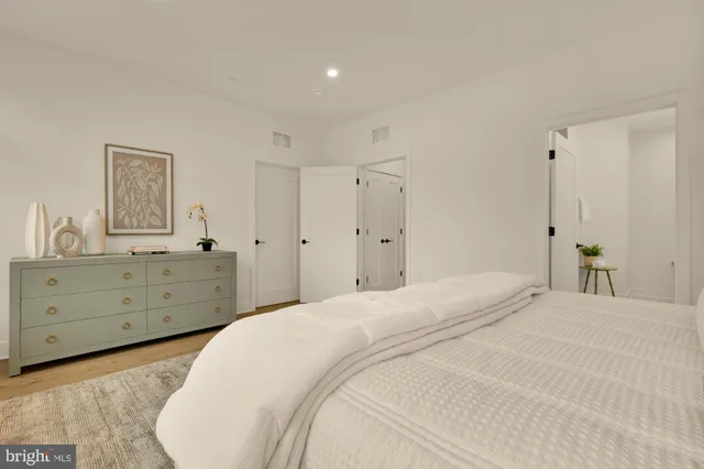 $2,195,000 | 5405 Goshawk Alley, Bethesda, MD 20816