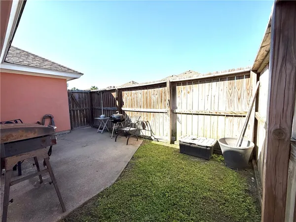 $194,000 | 2303 Naples Drive, Ingleside, TX 78362