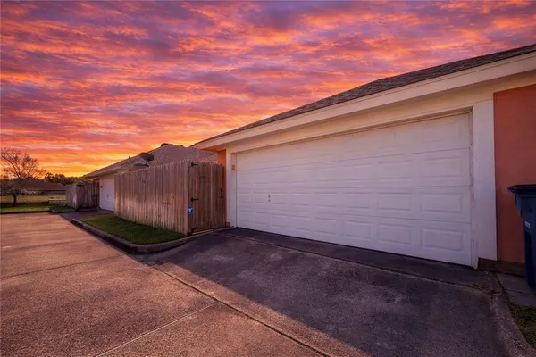 $194,000 | 2303 Naples Drive, Ingleside, TX 78362