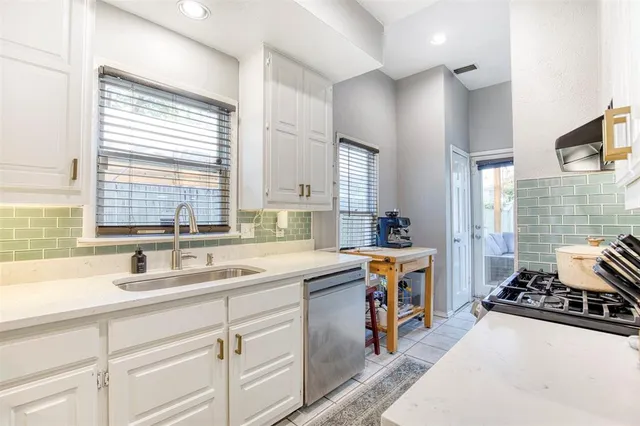 $3,400 | 5425 Victor Street, Dallas, TX 75214