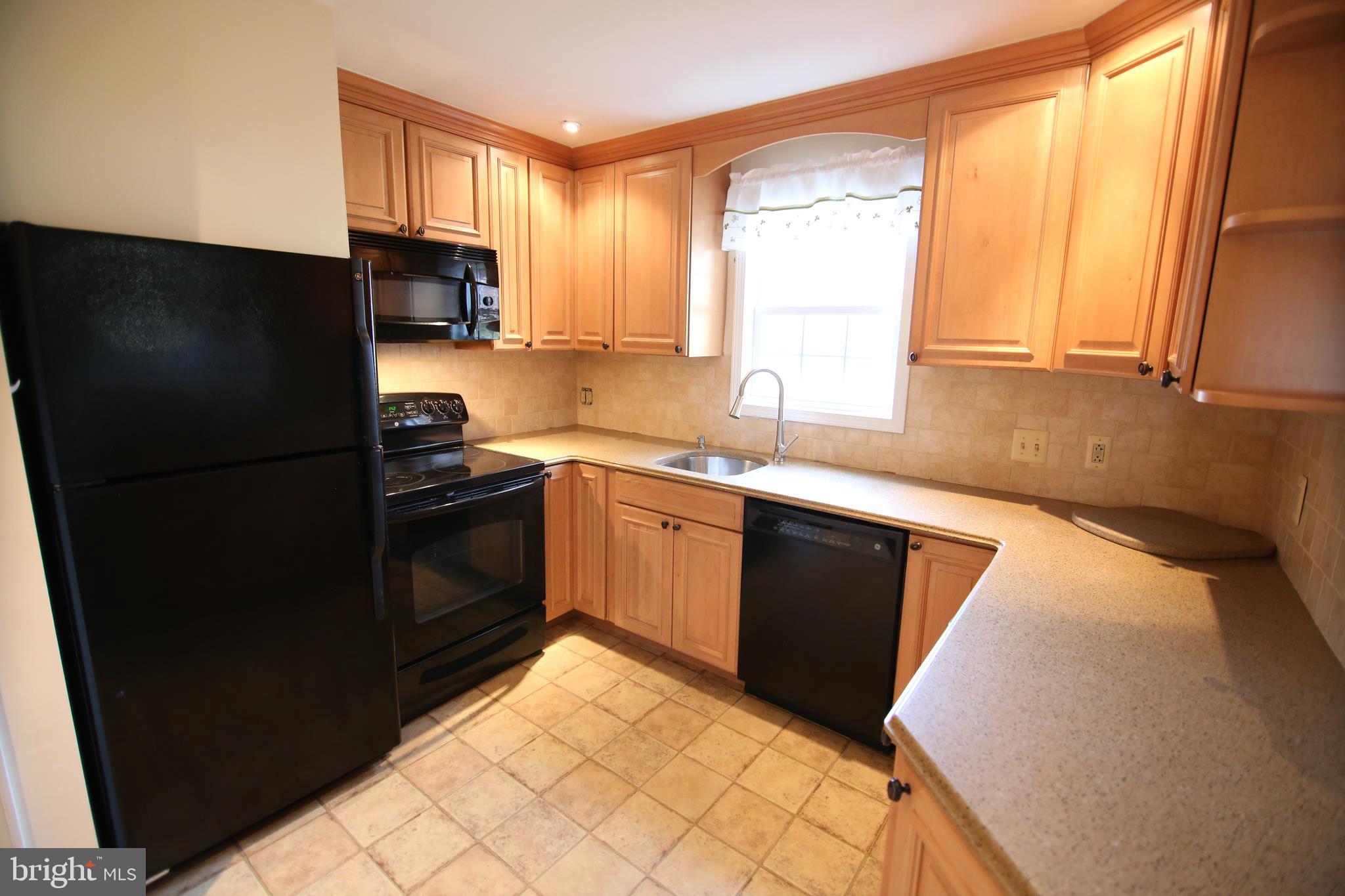 230 Rumpf Avenue Langhorne, PA 19047 - Photo 4 of 23 Gallery Image 4
