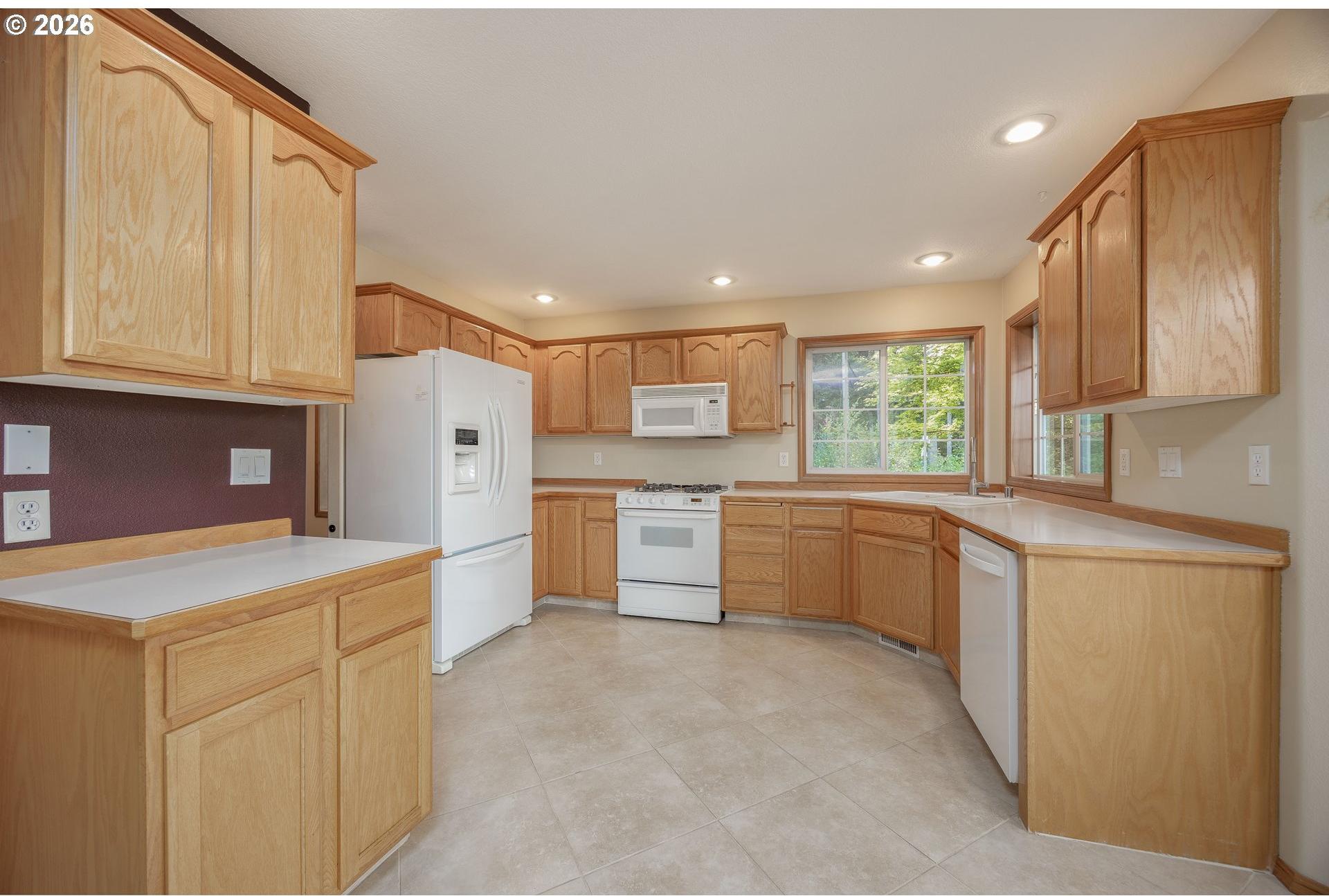 28323 Northeast 48th Way Camas, WA 98607 - Photo 12 of 42 Gallery Image 12