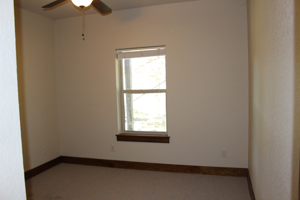 701 Bushwhack Road Kerrville, TX 78028 - Photo 15 of 31