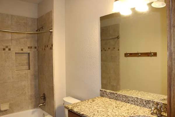 $2,400 | 701 Bushwhack Road, Kerrville, TX 78028