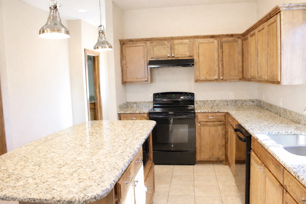 701 Bushwhack Road Kerrville, TX 78028 - Photo 3 of 31