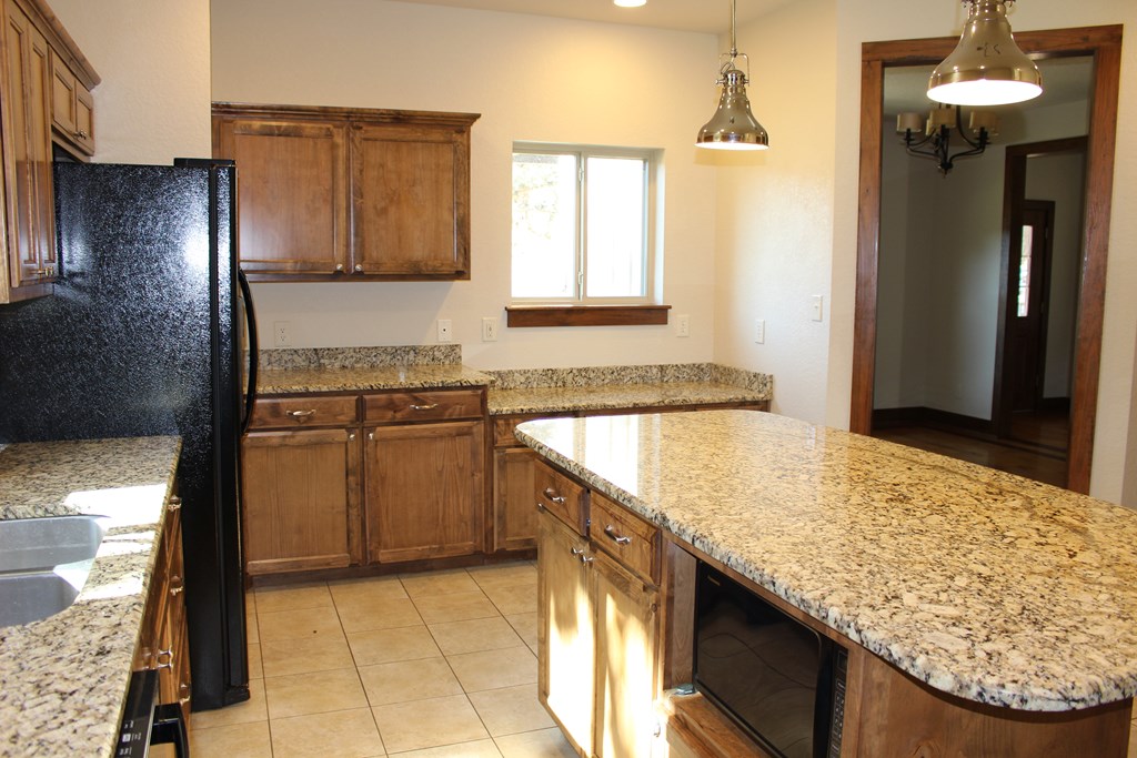 701 Bushwhack Road Kerrville, TX 78028 - Photo 6 of 31