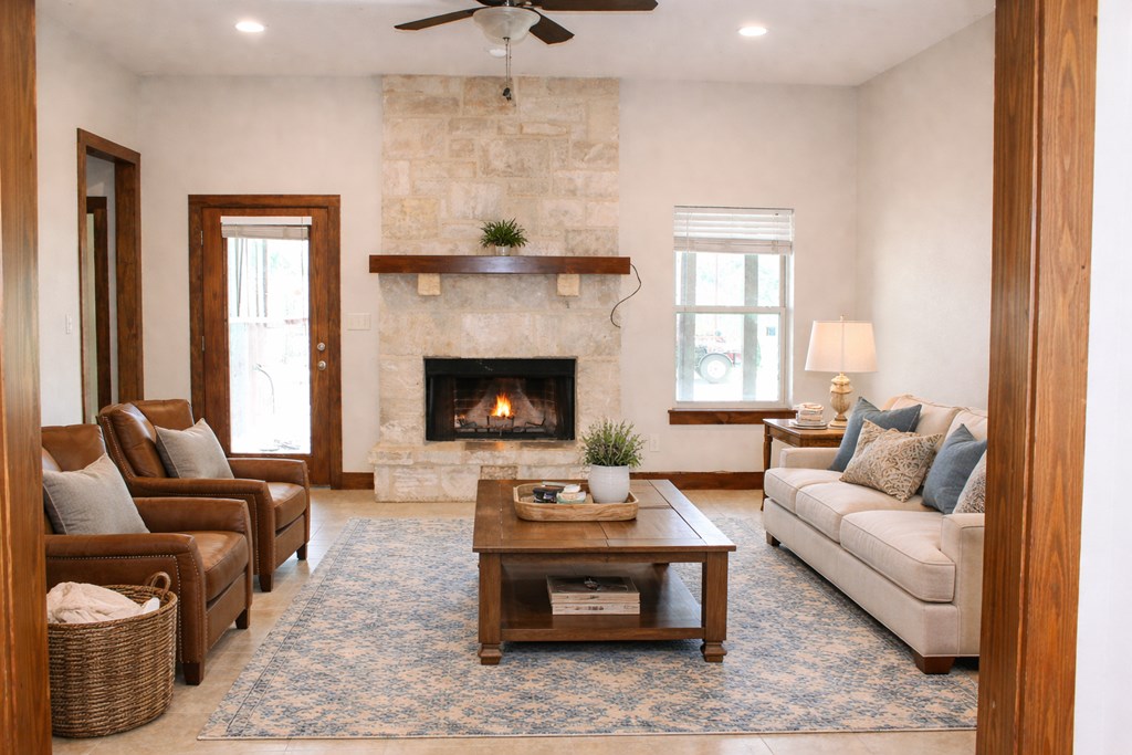 701 Bushwhack Road Kerrville, TX 78028 - Photo 8 of 31