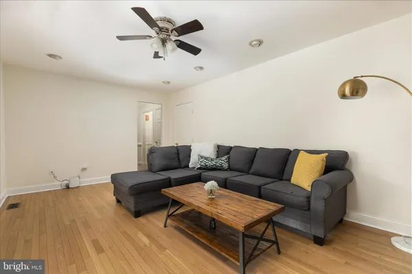 $985,000 | 13113 Nestlewood Court, Herndon, VA 20171