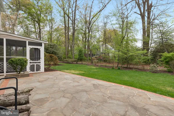$985,000 | 13113 Nestlewood Court, Herndon, VA 20171