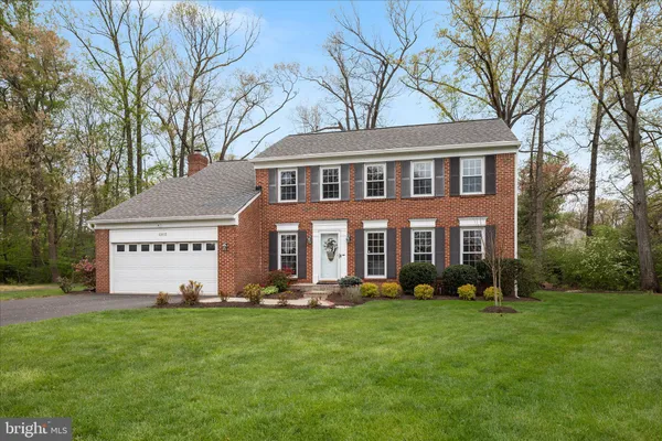 $985,000 | 13113 Nestlewood Court, Herndon, VA 20171