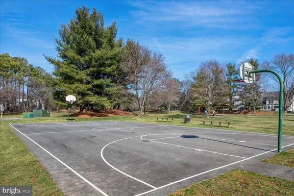 $985,000 | 13113 Nestlewood Court, Herndon, VA 20171