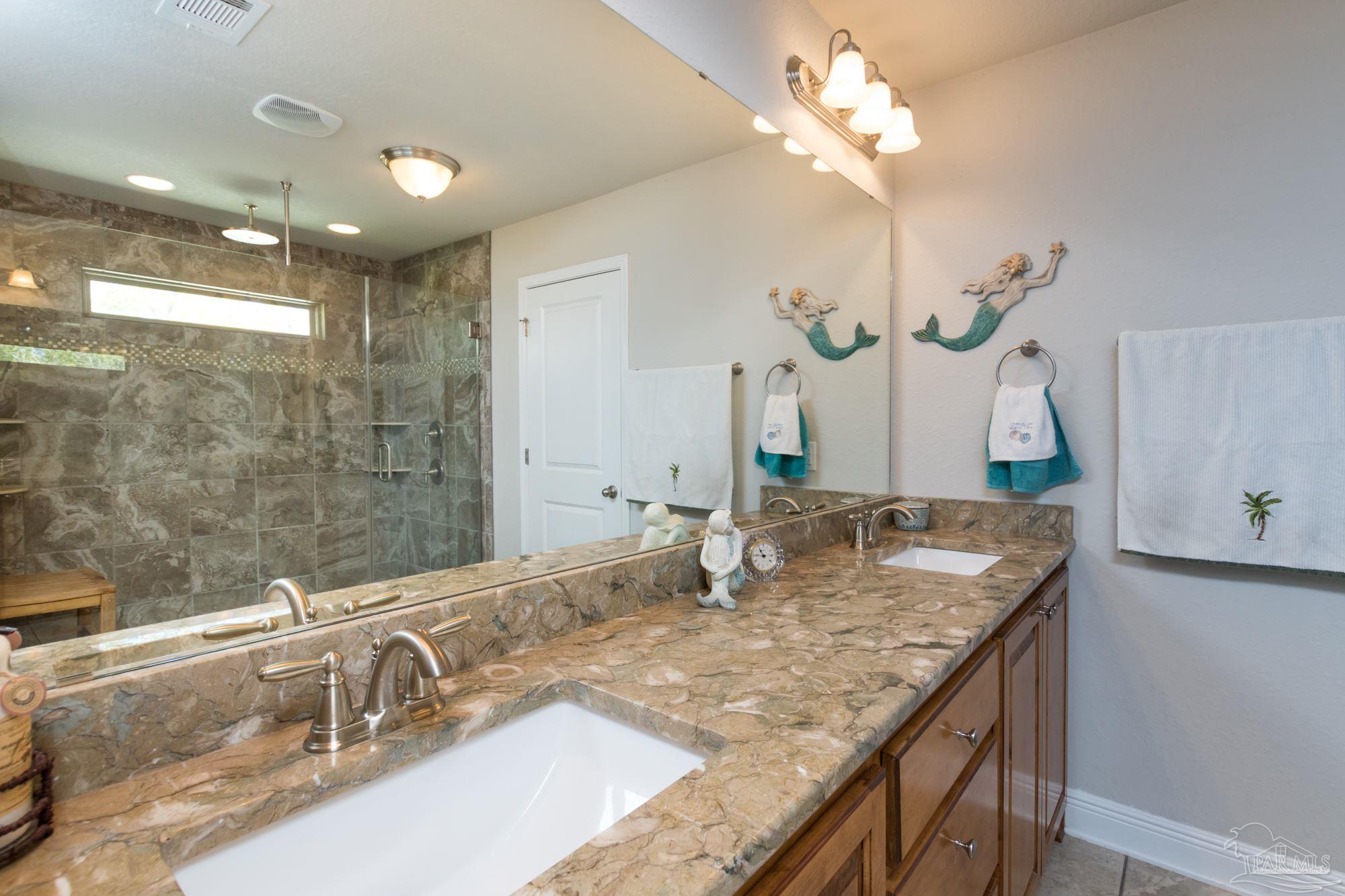 16250 Innerarity Point Road Pensacola, FL 32507 - Photo 28 of 50 Gallery Image 28
