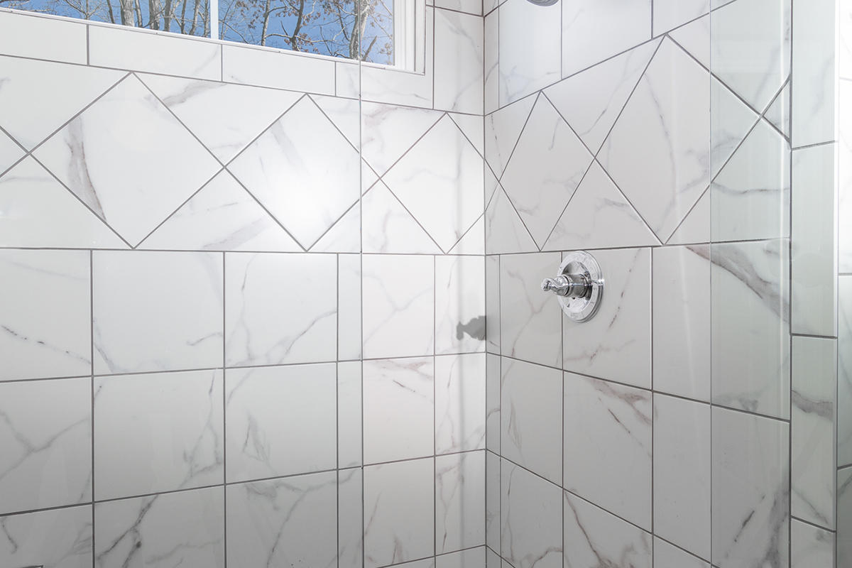 2820 Corral Road, Unit 4 Signal Mountain, TN 37377 - Photo 19 of 40 SF4_WaldensRidge_MShowerTile