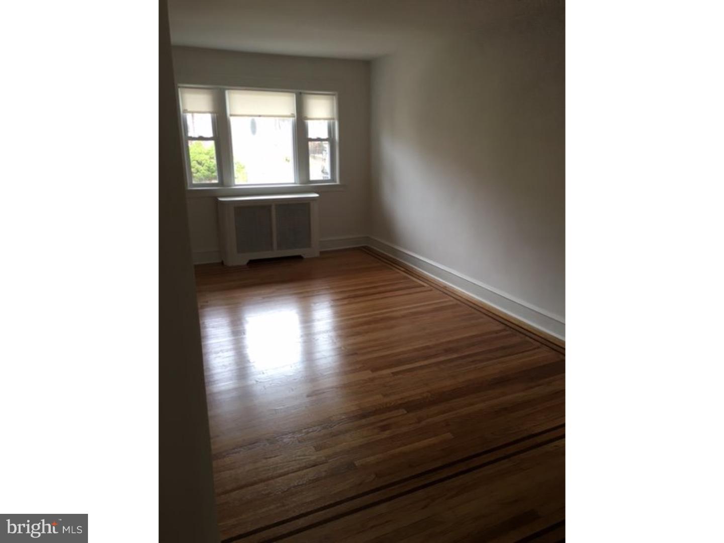 252 Sanford Road Upper Darby, PA 19082 - Photo 2 of 18