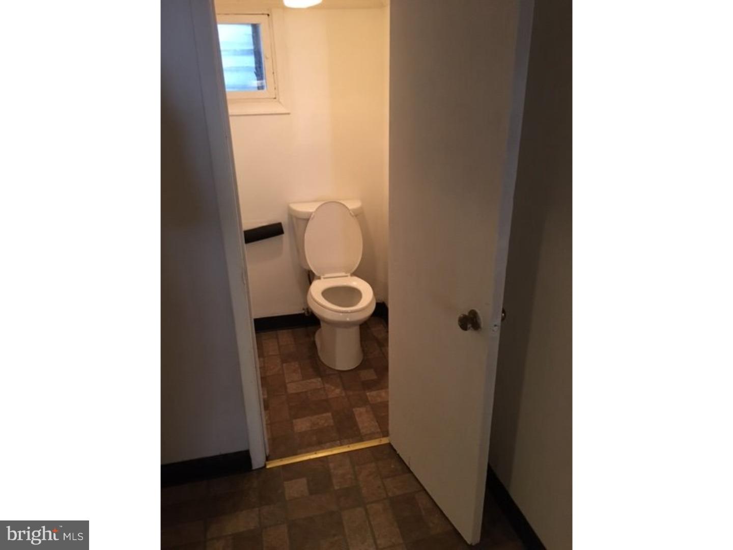 252 Sanford Road Upper Darby, PA 19082 - Photo 15 of 18