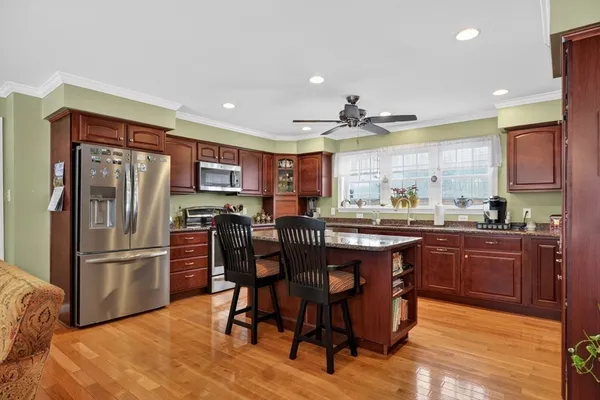 $729,900 | 37 Tower Street, Hudson, MA 01749