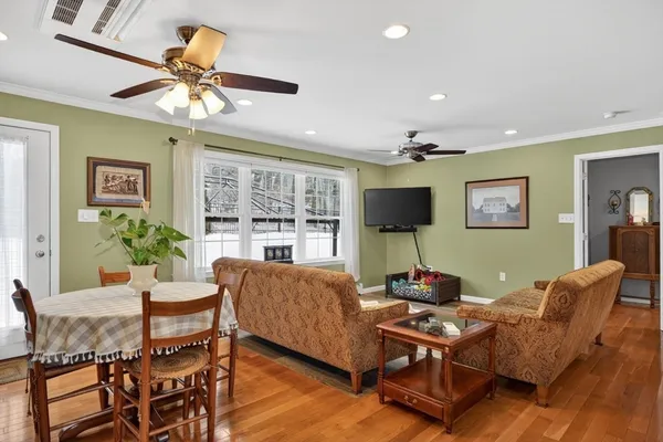 $729,900 | 37 Tower Street, Hudson, MA 01749