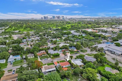 $579,000 | 810 Southwest 26th Court, Fort Lauderdale, FL 33315