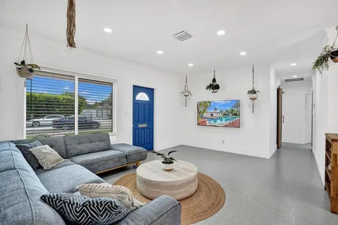 $579,000 | 810 Southwest 26th Court, Fort Lauderdale, FL 33315