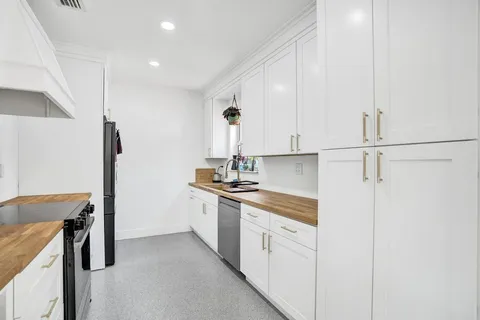 $579,000 | 810 Southwest 26th Court, Fort Lauderdale, FL 33315