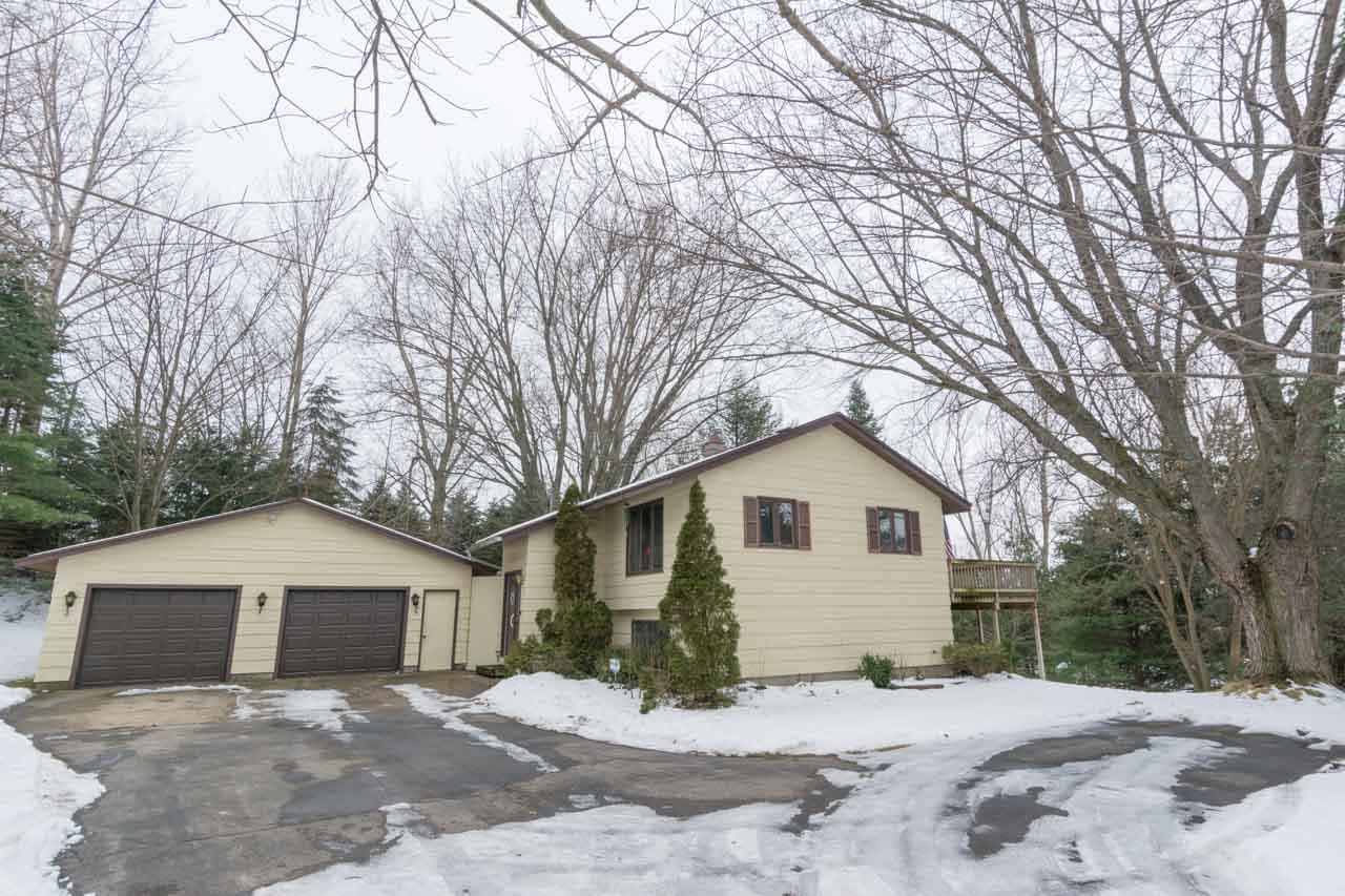 13960 South Solon Road Traverse City, MI 49684 - Photo 2 of 38