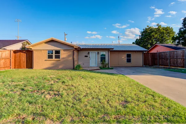 $2,350 | 5617 38th Street, Lubbock, TX 79407