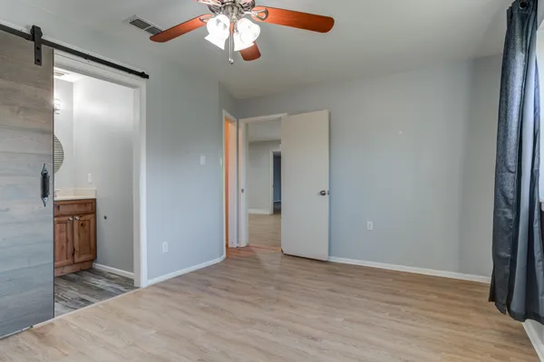 $2,350 | 5617 38th Street, Lubbock, TX 79407