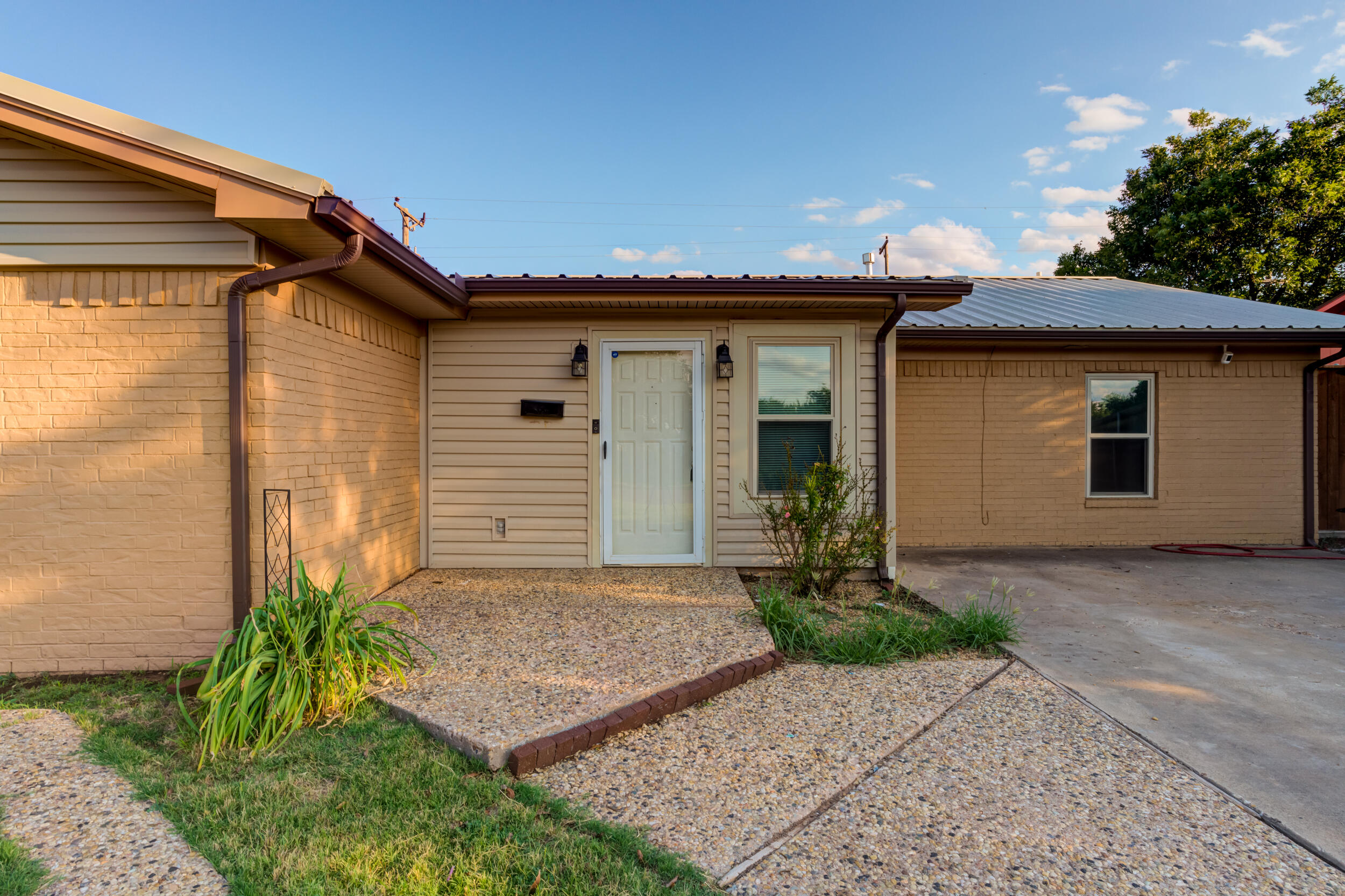 5617 38th Street Lubbock, TX 79407 - Photo 3 of 26 DSC07092_3_4