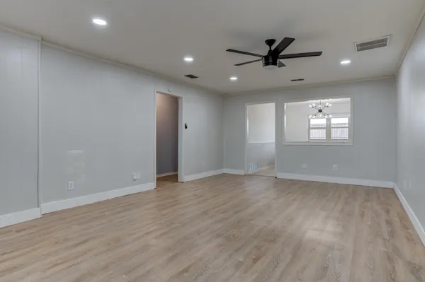 $2,350 | 5617 38th Street, Lubbock, TX 79407