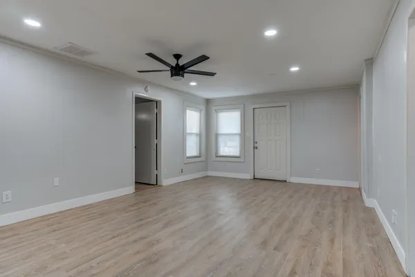 $2,350 | 5617 38th Street, Lubbock, TX 79407