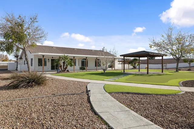 $969,999 | 18785 Sahale Lane, Apple Valley, CA 92307