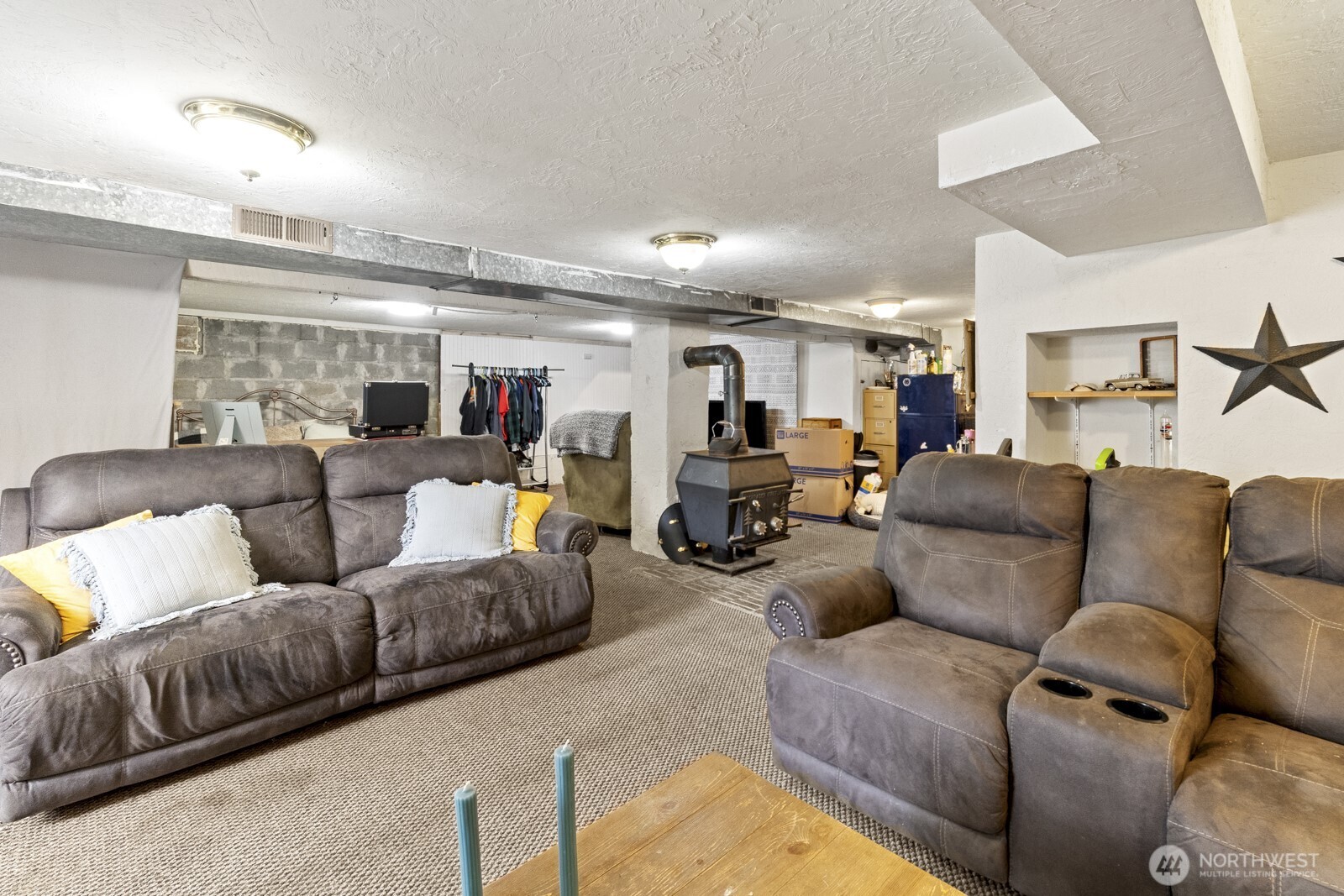 325 3rd Street Morton, WA 98356 - Photo 36 of 40 a living room with furniture